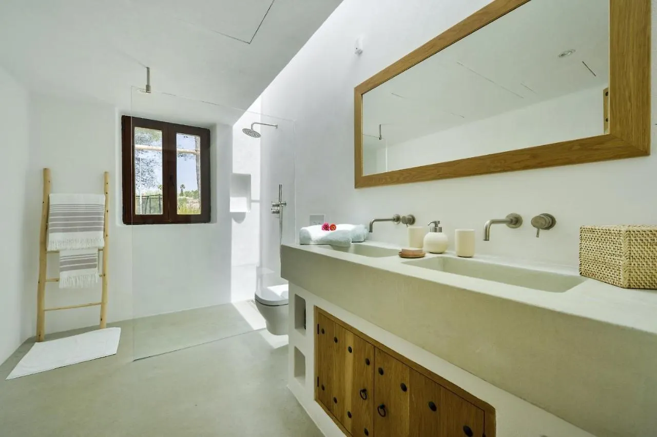 Wonderful Ibiza Villa Blakstad San Rafael 5 Bedrooms A Tranquil Location Not Far Away From San Rafael San Rafael Santa Gertrudis