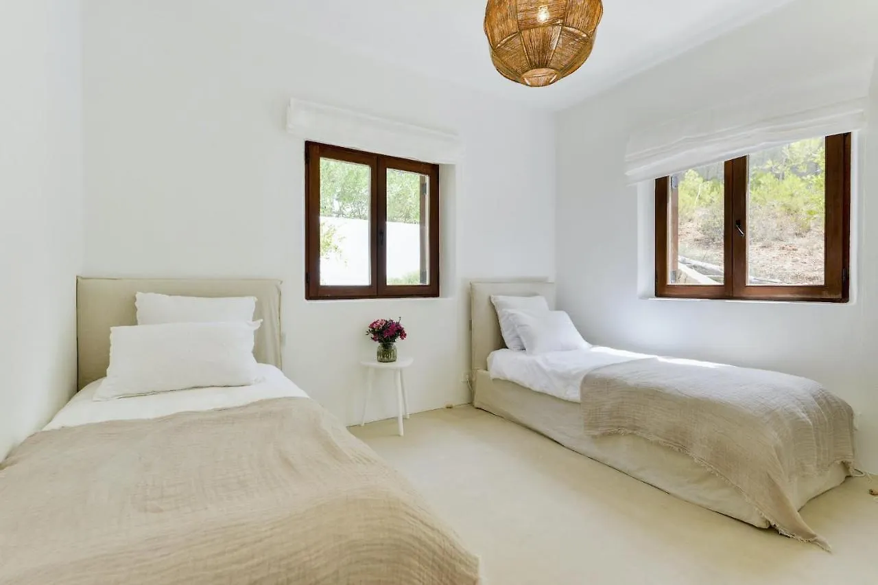 Wonderful Ibiza Villa Blakstad San Rafael 5 Bedrooms A Tranquil Location Not Far Away From San Rafael San Rafael Santa Gertrudis